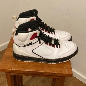 Air Jordan 2 Retro Sixty Club Size 9.5 White Red Black Size 9.5